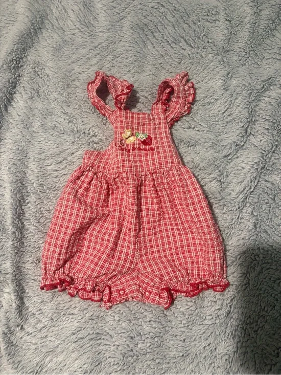 Vintage Baby Girl Oshkosh Baby B'gosh 12 Months Strawberry Shortalls Bubble Red