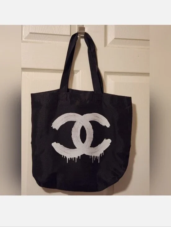 NWOT TOTE BAG
