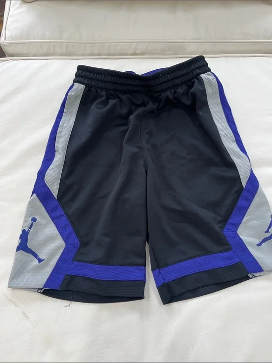 Air Jordan Kids shorts M