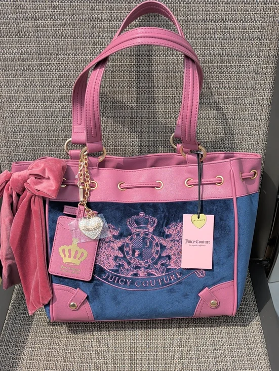 Juicy Couture Exclusive 