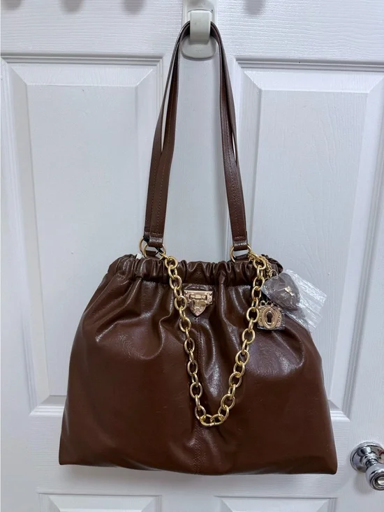 NWT Juicy Couture Fashionable Juicy Tote in  Chocolate Brown Tote w/ Gold Chain