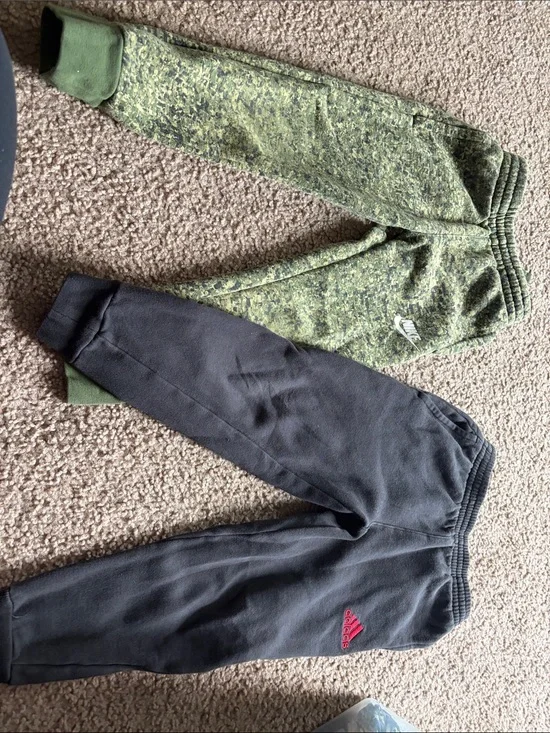 B21 Lot of 2 5t Nike/Adidas Jogger Sweatpants, PLAY