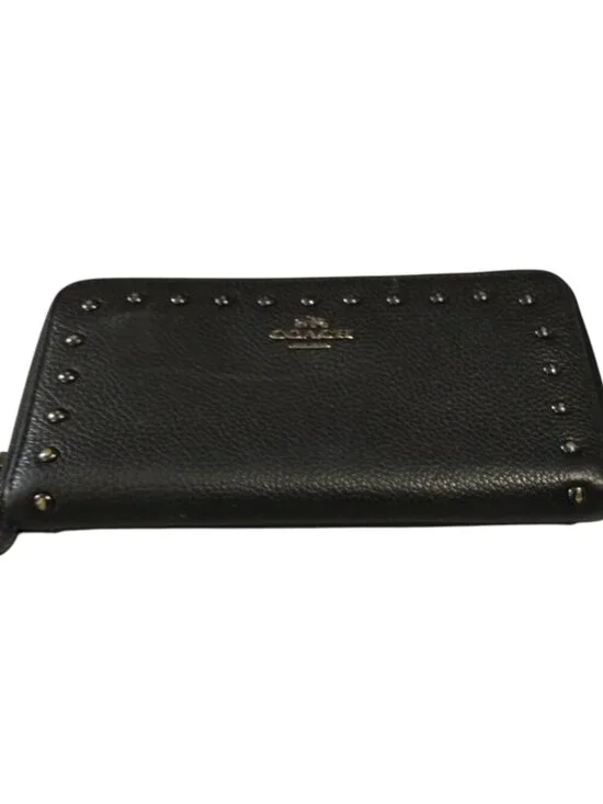 Coach Black Studded Zip Around Pebbled Leather Logo F23505 Classic Long Wallet