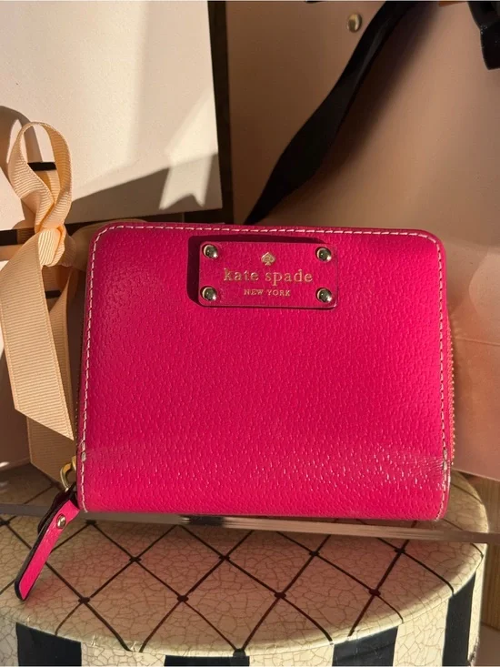 Kate Spade Wellesley Cara Bifold Wallet Hot Pink Pebbled Leather