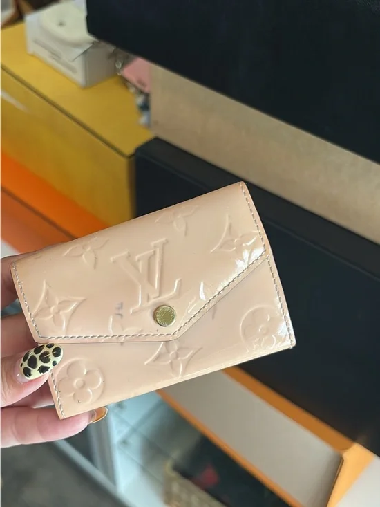 Louis Vuitton Vernis rose ballerine