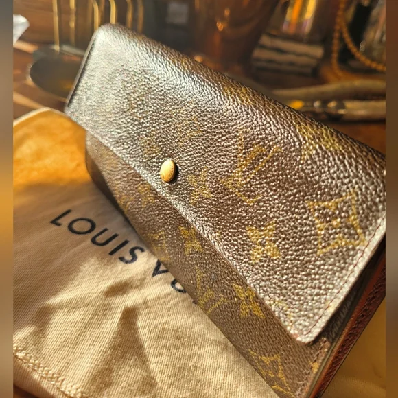 Louis Vuitton Sarah Monogram Wallet