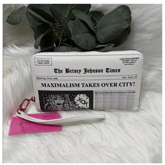 Betsey Johnson Times Newspaper Print Zip Around Wallet Wristlet NWT Novelty Y2K