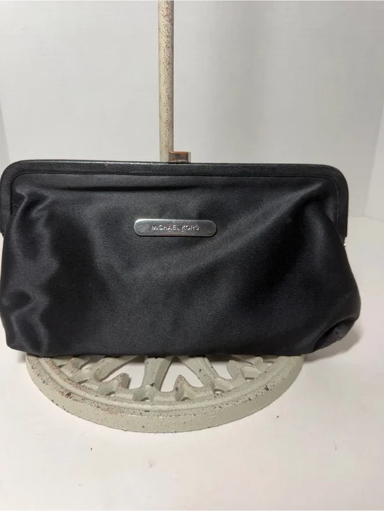 Michael Kors Satin Frame Cosmetic Clutch/wallet