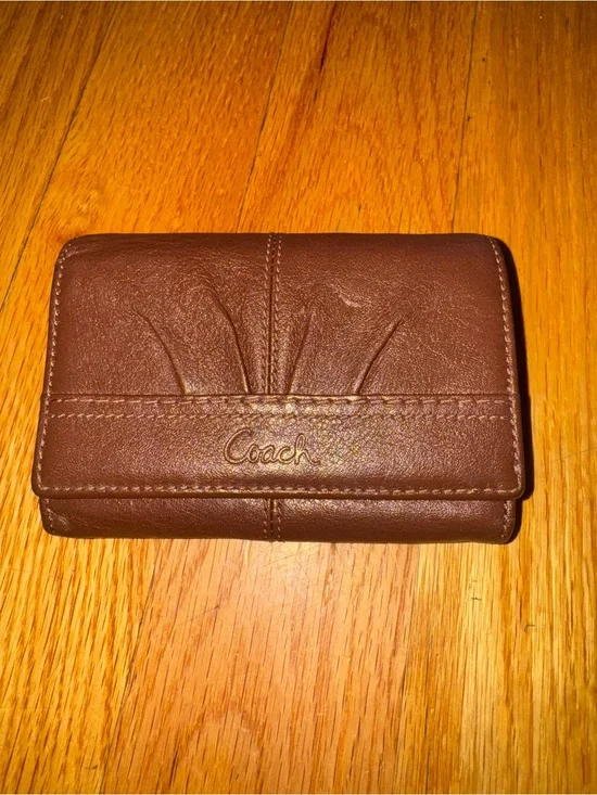 Vintage coach bifold wallet