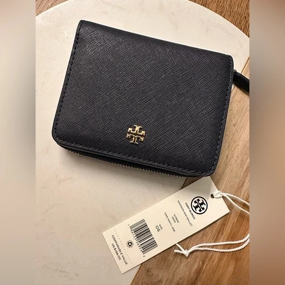 NWT! NEW! Tory Burch Emerson Compact Wallet Navy with Gold logo Women Leather
