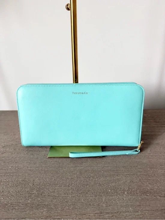 Tiffany & Co. Tiffany Blue Leather Zip Wallet Wristlet