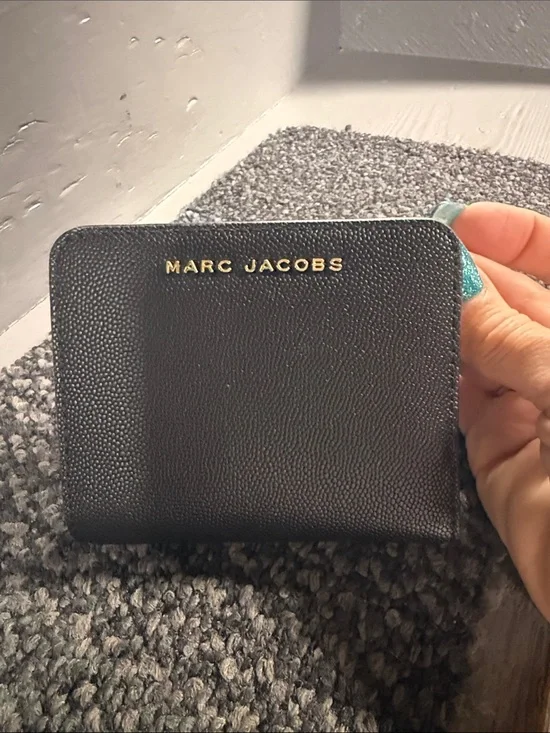 Marc Jacobs Black Pebbled Leather Zip Card Holder with Gold Logo