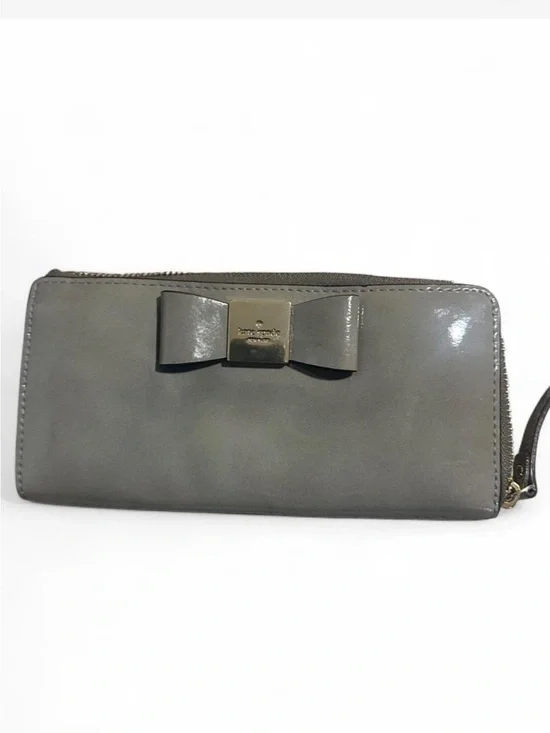 ♠️Kate Spade♠️ Beacon Court Lacey Gray Patent Leather Bow zip wallet