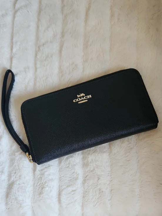 Authentic Coach Black Crossgrain Leather Accordion Zip Wallet F24413