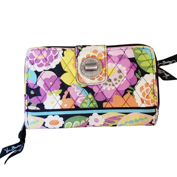 Vera Bradley Floral Wallet Snap Closure Zip Around Wristlet Pocket Organizer‎