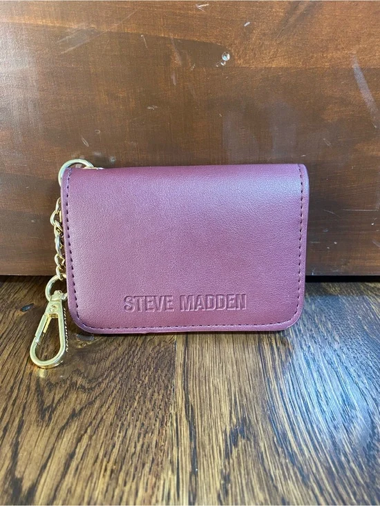 NWOT Steve Madden Burgundy Purple Credit Card Keychain Wallet Small 4in X 3in