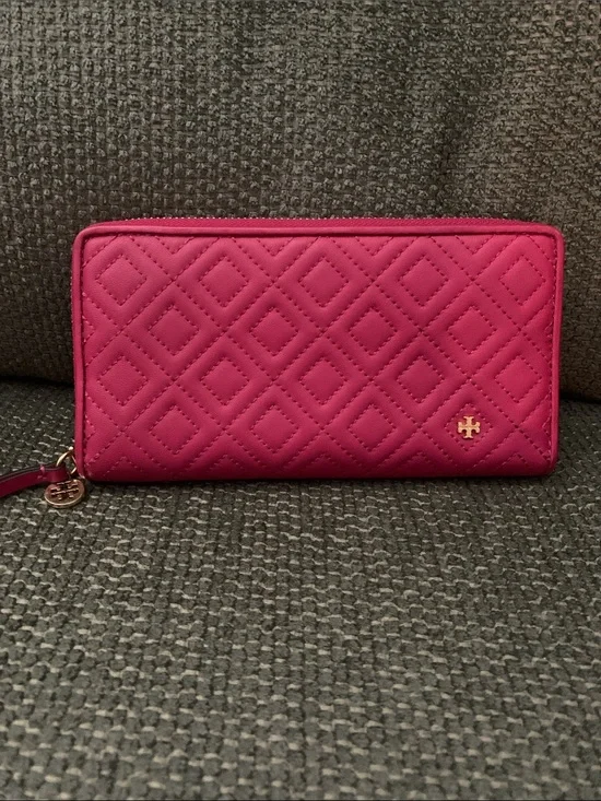 Tory Burch Quilted Hot Pink Zip Wallet