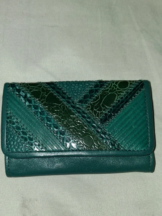 Textured Teal Women's Wallet - Elegant Patchwork Design