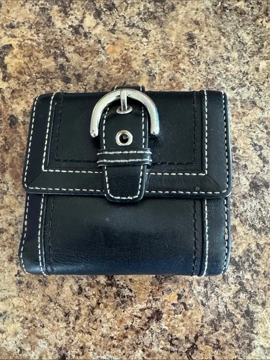Coach Black Leather Men’s Card & Key Holder with Silver Buckle woman wallet