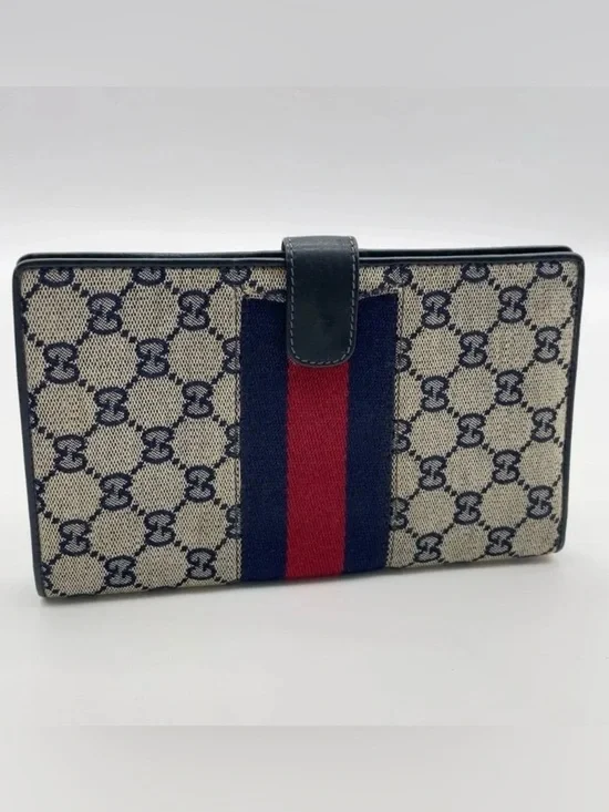 Auth Gucci Sherry Line Navy GG Canvas Passcase/Wallet