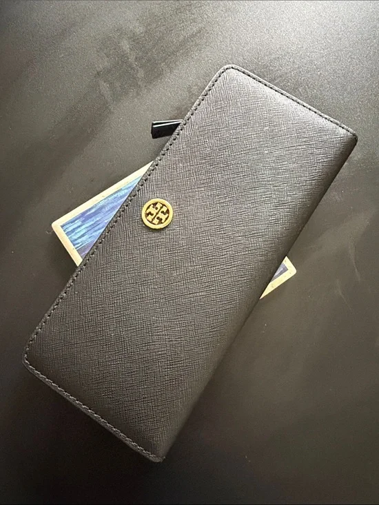 Tory Burch wallet