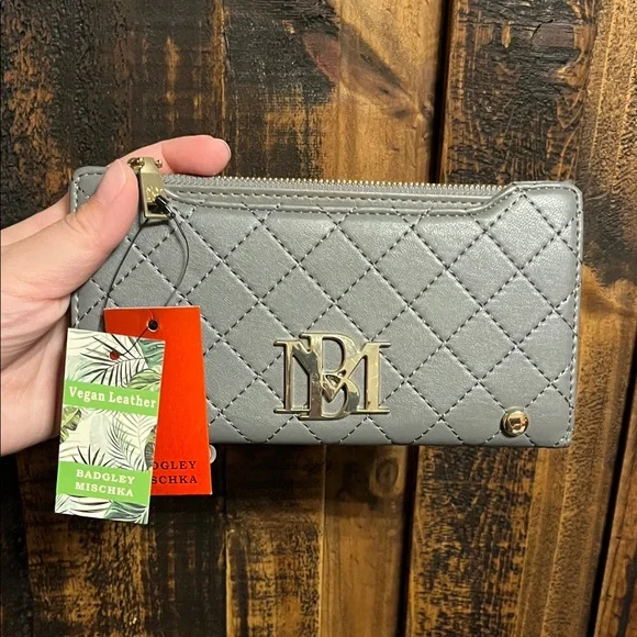 Badgley Mischka Silver Quilted Wallet