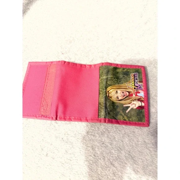 Hannah Montana Disney Pink Trifold Wallet Y2K Miley Cyrus Nylon ID Window Zip
