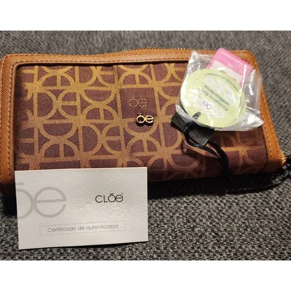Cloe Large Zipper Wallet‎