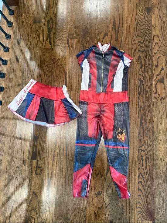 Descendants 3- Evie Costume