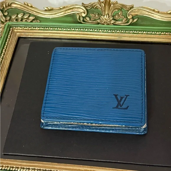 LOUIS VUITTON Epi Porte Monnaie Boite Coin Purse