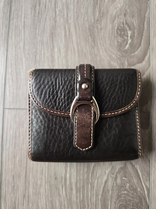 Dooney & Bourke Brown Pebble Grain Leather Ring Trifold Wallet ID Coin Zip