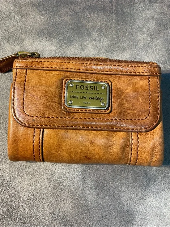 Fossil Tan Leather Wallet | Long Live Vintage