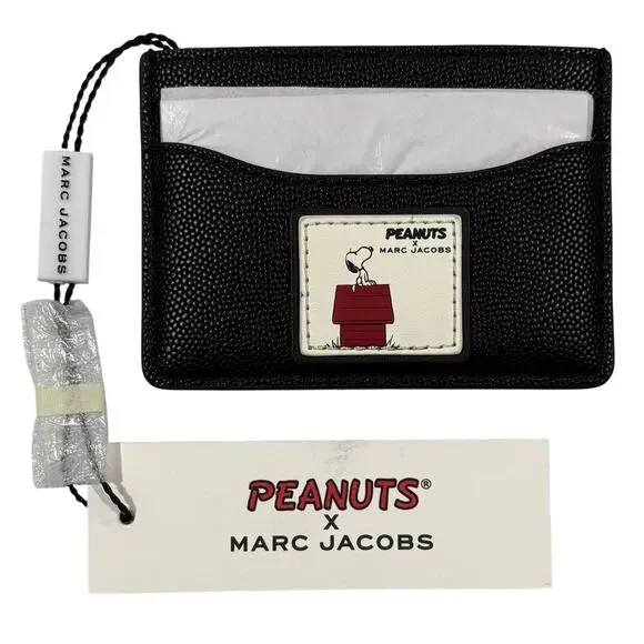 15-96(3) PEANUTS x MARC JACOBS Pebbled Leather Card Holder Black
