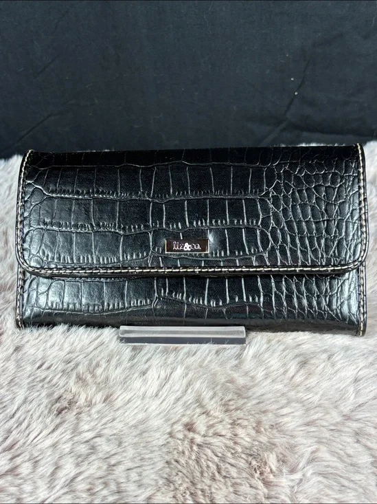 Liz & Co. Black Crocodile Embossed Checkbook Wallet Classic Stitching NWT