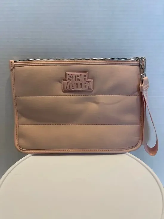 Steve Madden BHarley Quilted Logo Wrislet pink