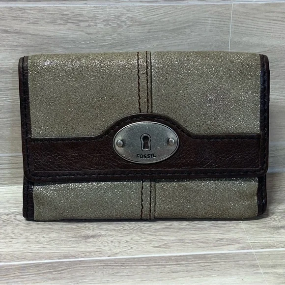 FOSSIL / Ladies Brown Leather and Tan Metallic Tri Fold Wallet