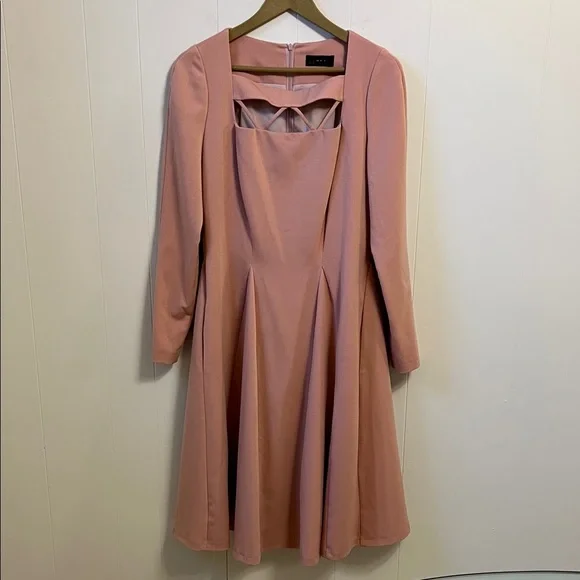 BGL Neutral Pink Godet Panel Pleated Cut Out Square Neckline Midi Dress 12 XL
