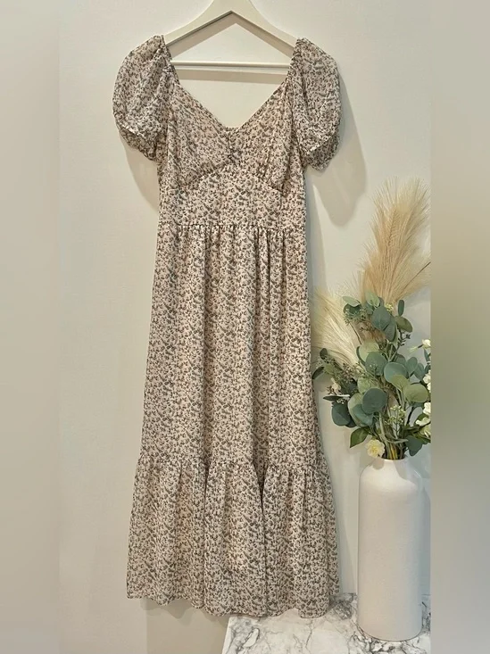 Mimi Chica Cream Floral Puff-Sleeve Midi Dress
