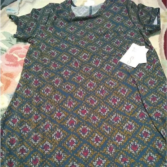 Bnwt lularoe small Carly