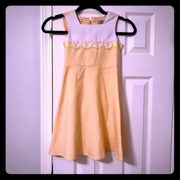 ❤️HOST PICK❤️Parisian Kids Dress Size 6