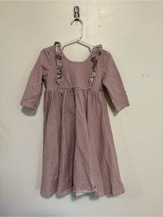 Remie girl twirl dress size 6 Stripe Ruffle-Trim Long Sleeve Dress