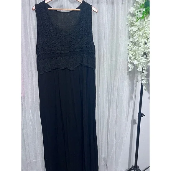 Black Crochet Lace Overlay Sleeveless Maxi Dress Boho Scoop‎ Neck Floor Length