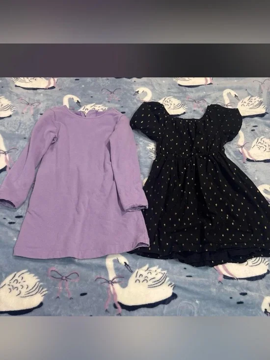 Girls' Lavender Long-Sleeve Dress & Black Puff-Sleeve Dress Set