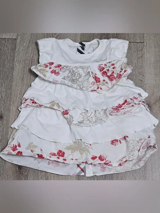 Burberry Baby Girl Dress size 12 months