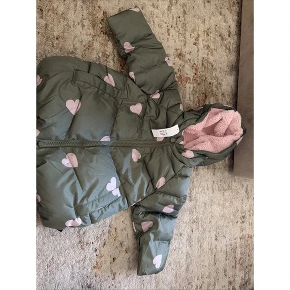 Gap baby girls cold control puffer jacket pink hearts #babygirlsjacket 12-18 Mo
