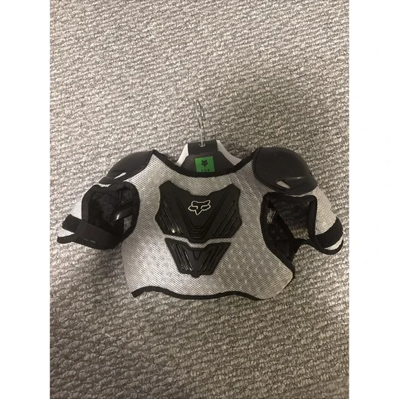 Fox Racing Youth Black/Silver Pee Wee R3‎ Roost Guard Chest Protector Motocross