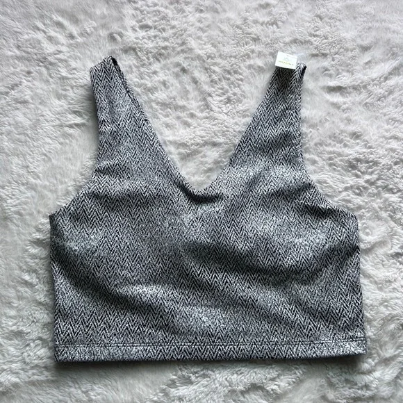 OFFLINE by Aerie Recharge Sports Bra S Black White Herringbone Chevron V-Neck
