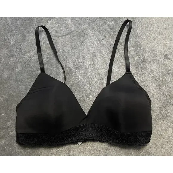 Marilyn Monroe 34B Wireless Bra Women Black Lace‎ Trim Molded Cups 4625-28