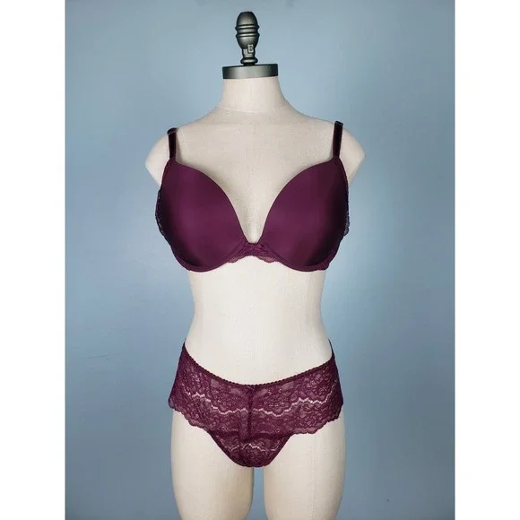 Victoria's Secret Dream Angels Set Push-Up Bra 34DD Wide Thong‎ Panty Sz M Lacy