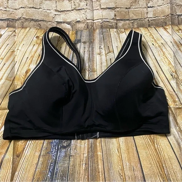 Livi Active Bra Sports Moulded Underwire Logo Cross Back Adjustable Strap